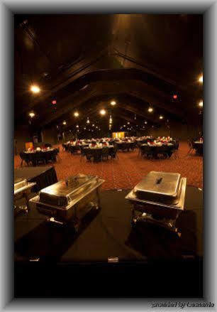 Kewadin St. Ignace Hotel Evergreen Shores Buitenkant foto